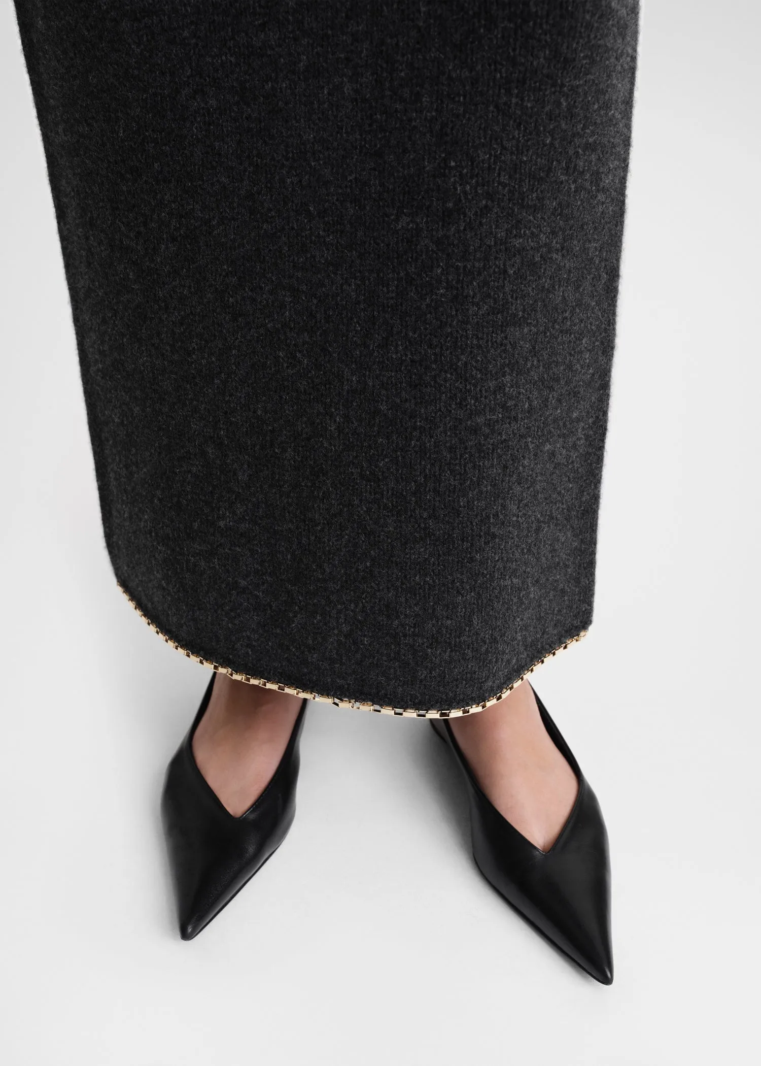 Chain-edge knit skirt charcoal mélange