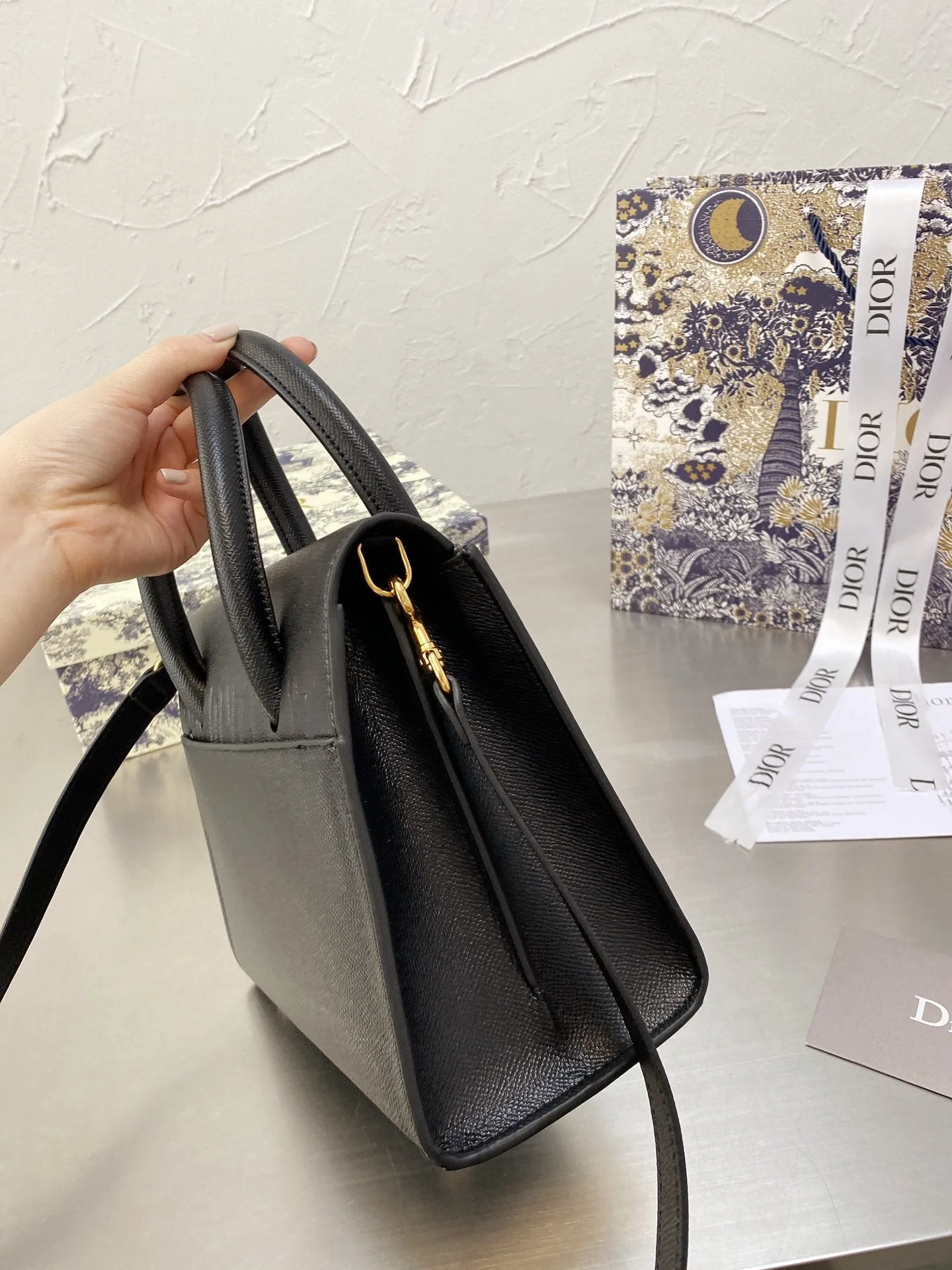 Designer Handbags DR 202