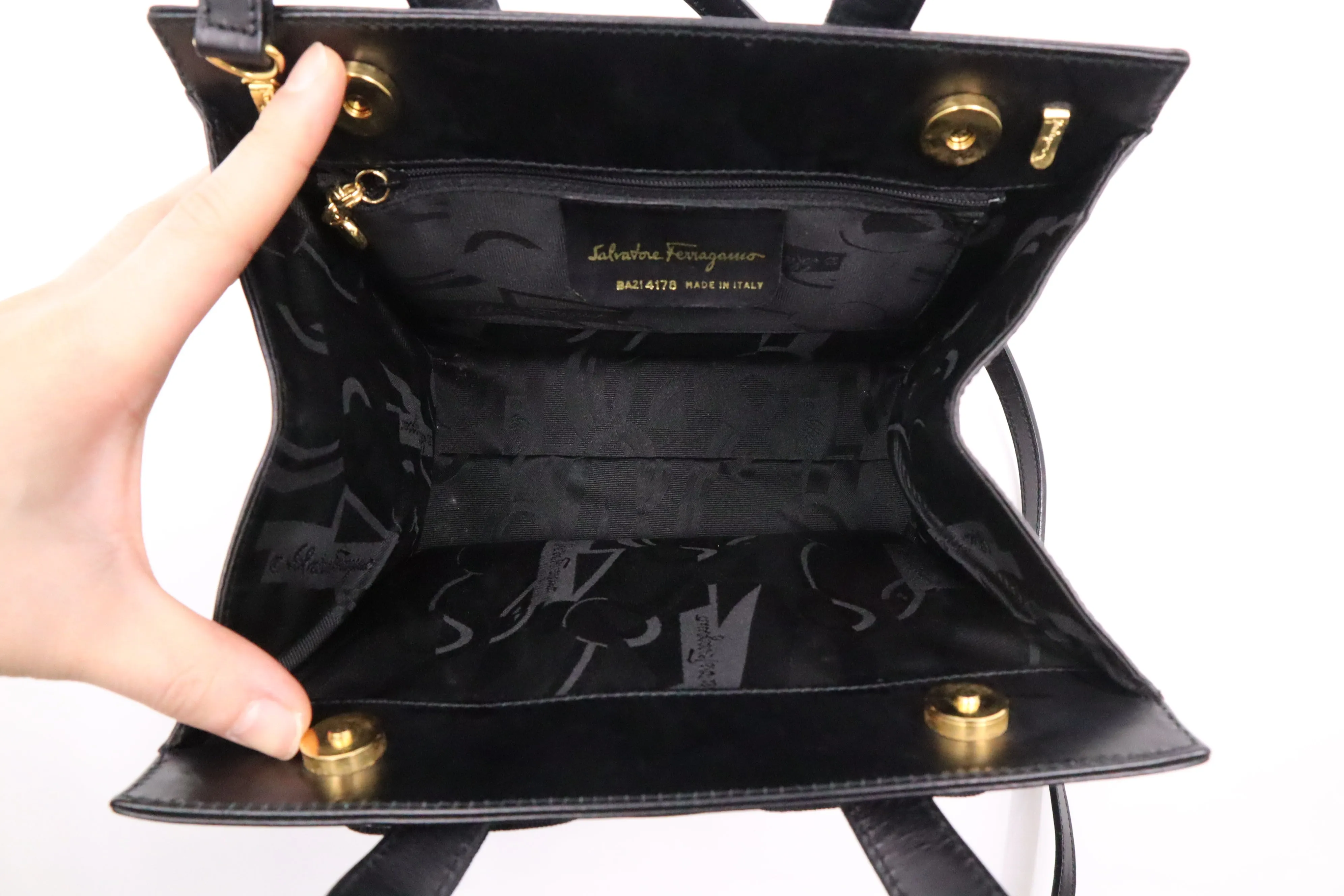 Ferragamo Handbag in Black Leather