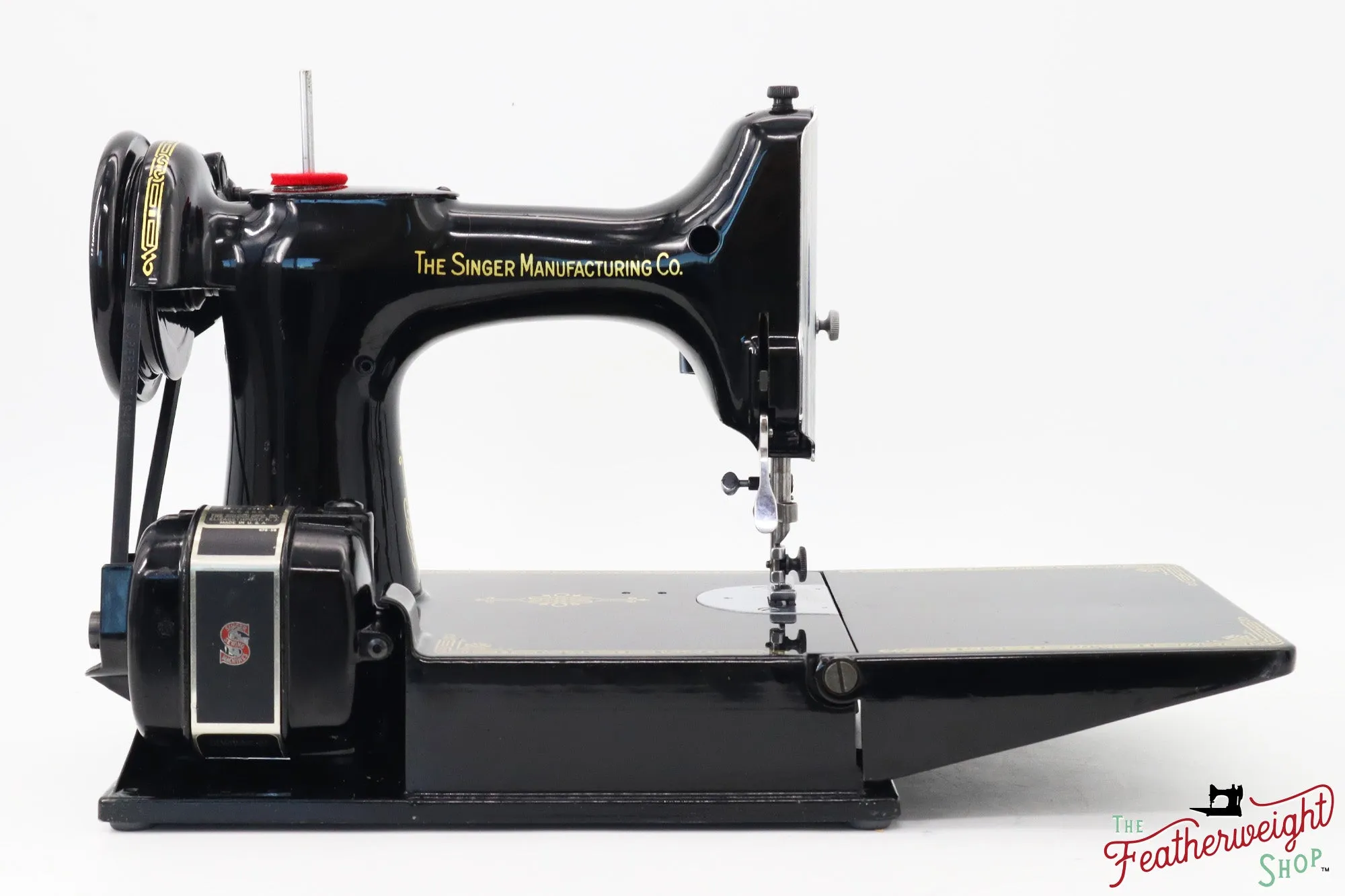 Singer Featherweight 221 Sewing Machine, AK413*** - 1951