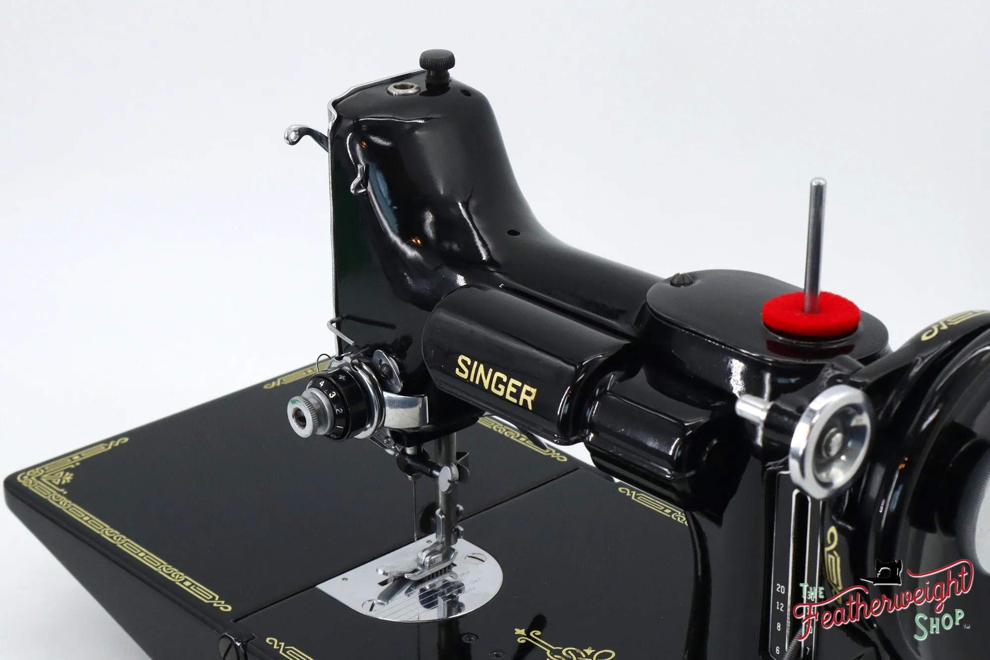 Singer Featherweight 221 Sewing Machine, AL032*** - 1952