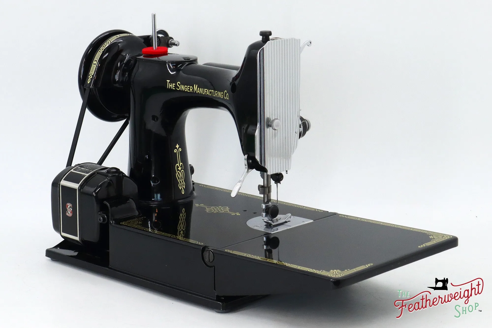 Singer Featherweight 221 Sewing Machine, AL032*** - 1952