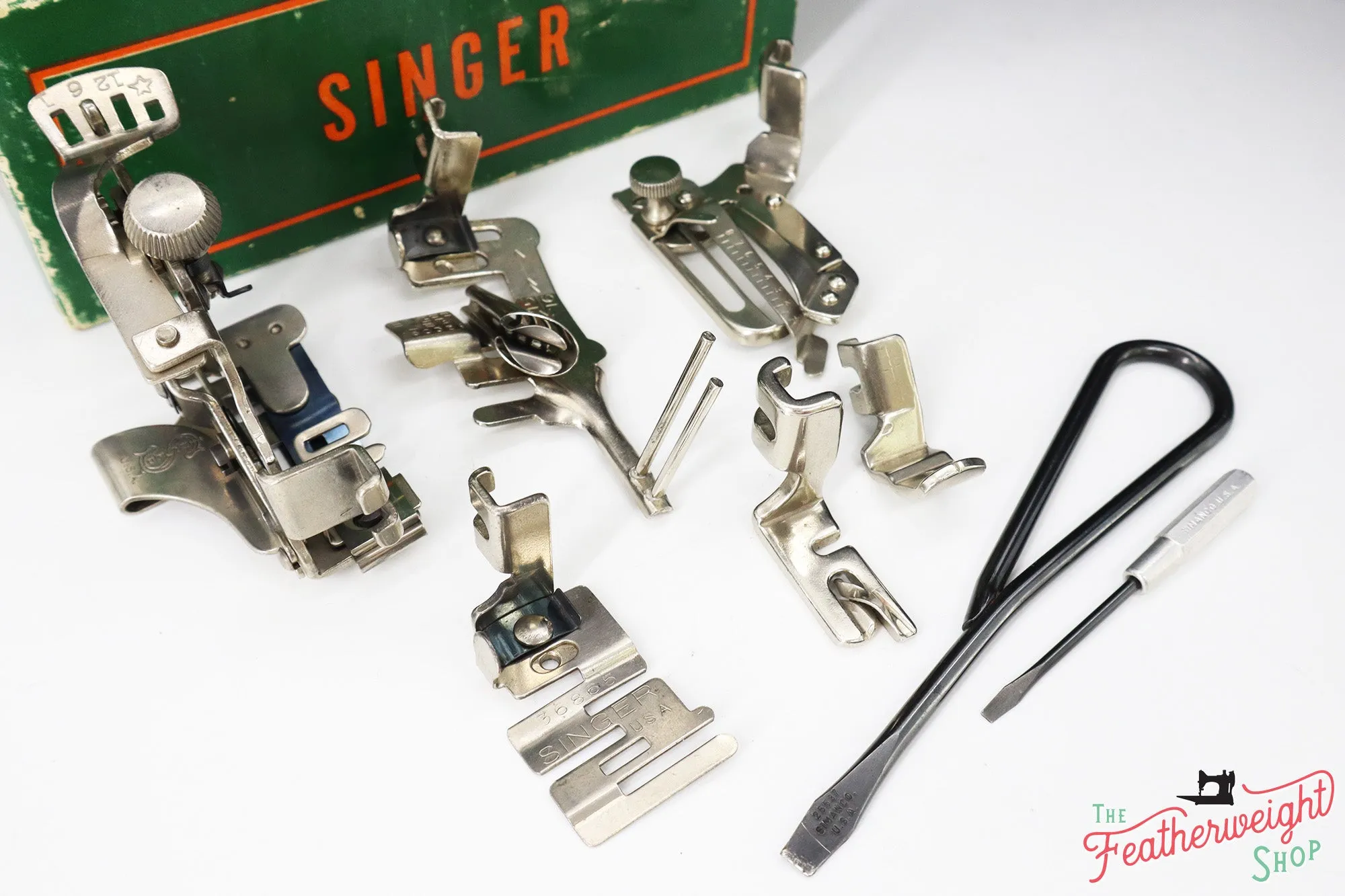 Singer Featherweight 221 Sewing Machine, Centennial: AK587***