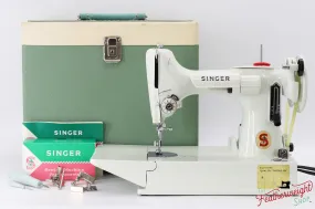 Singer Featherweight 221 Sewing Machine, WHITE - EY995***