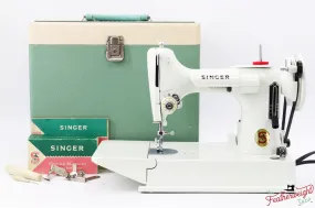 Singer Featherweight 221 Sewing Machine, WHITE - FA124***