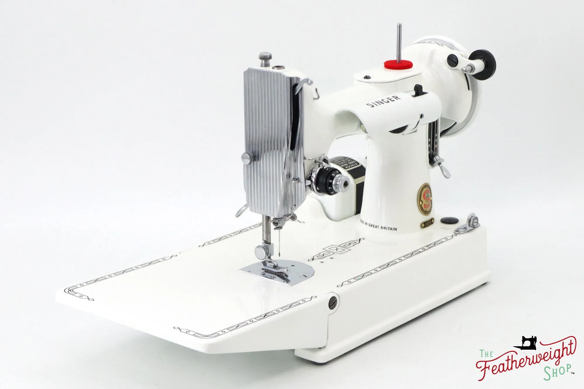 Singer Featherweight 221K, Red 'S', ES2448** - Fully Restored in White