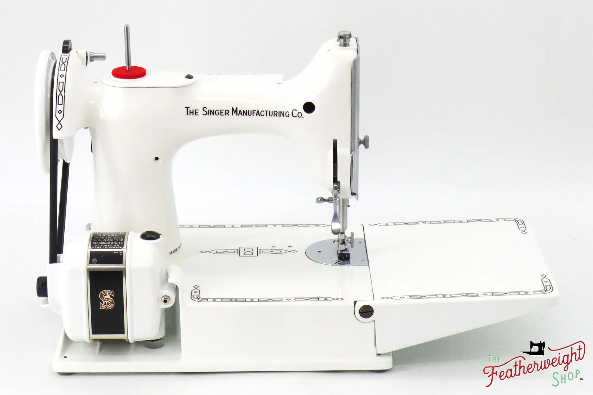 Singer Featherweight 221K, Red 'S', ES2448** - Fully Restored in White