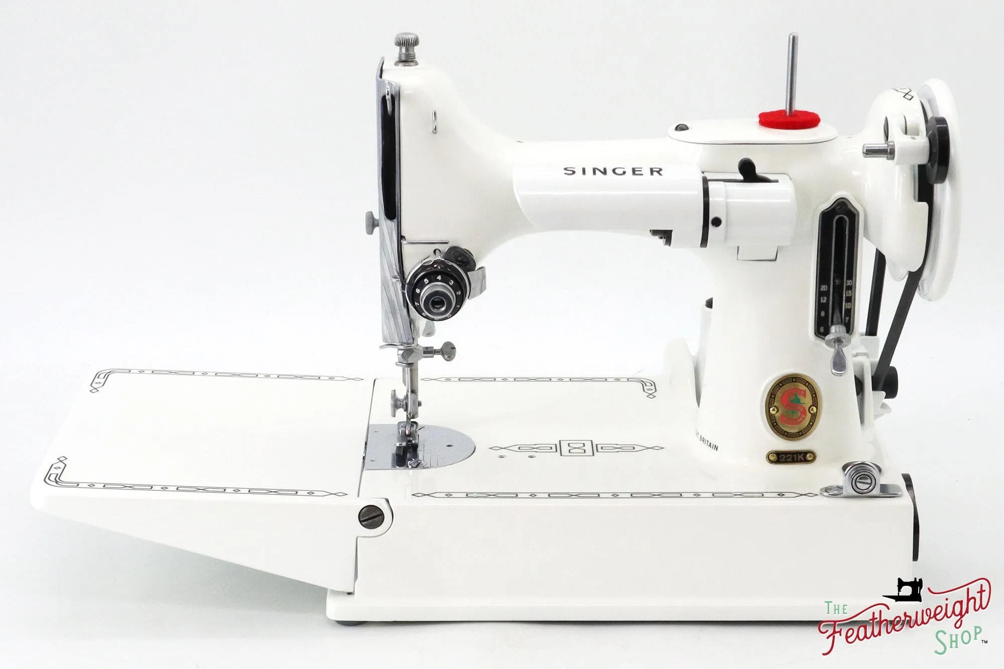 Singer Featherweight 221K, Red 'S', ES2448** - Fully Restored in White