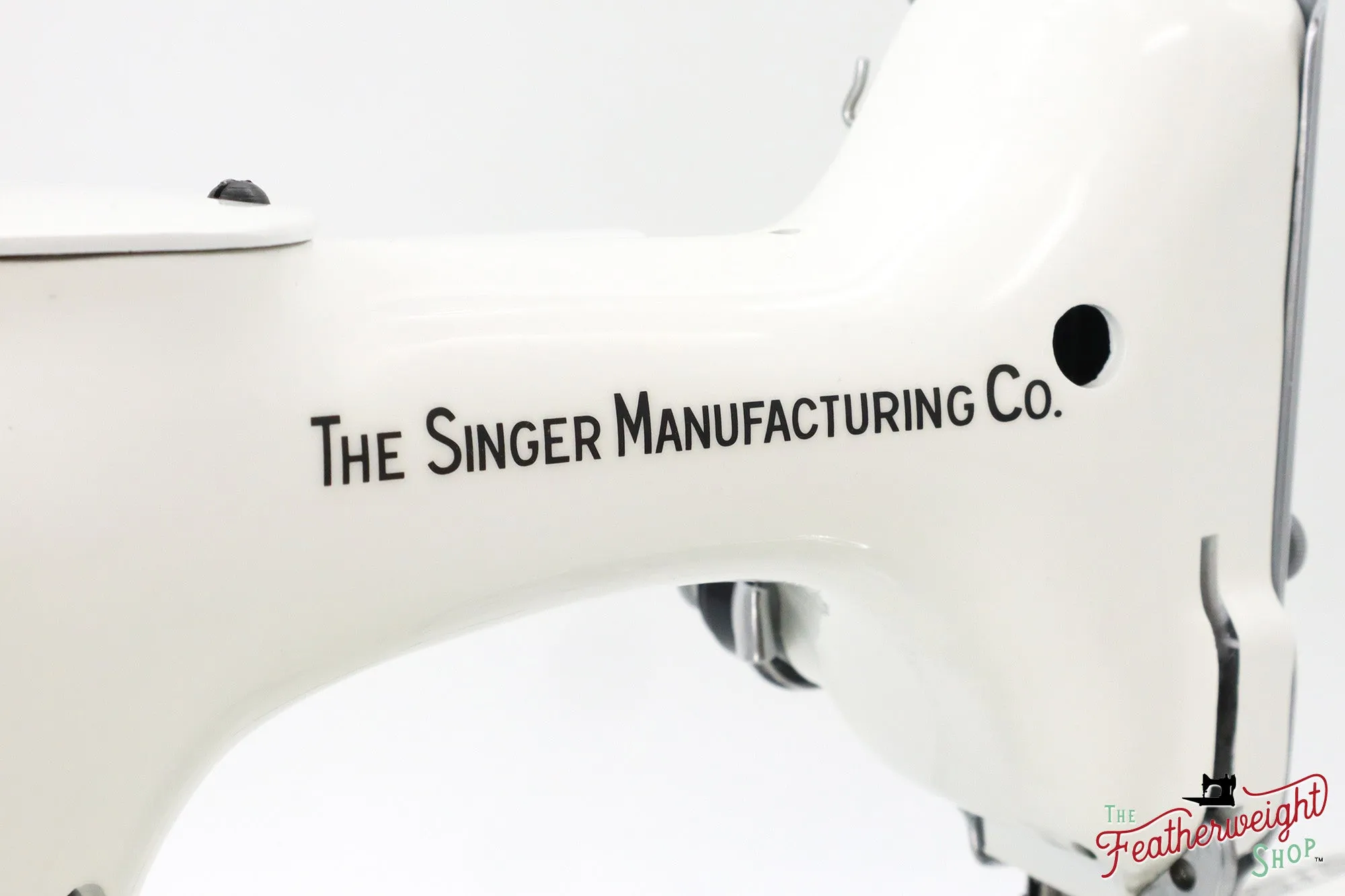 Singer Featherweight 221K, Red 'S', ES2448** - Fully Restored in White