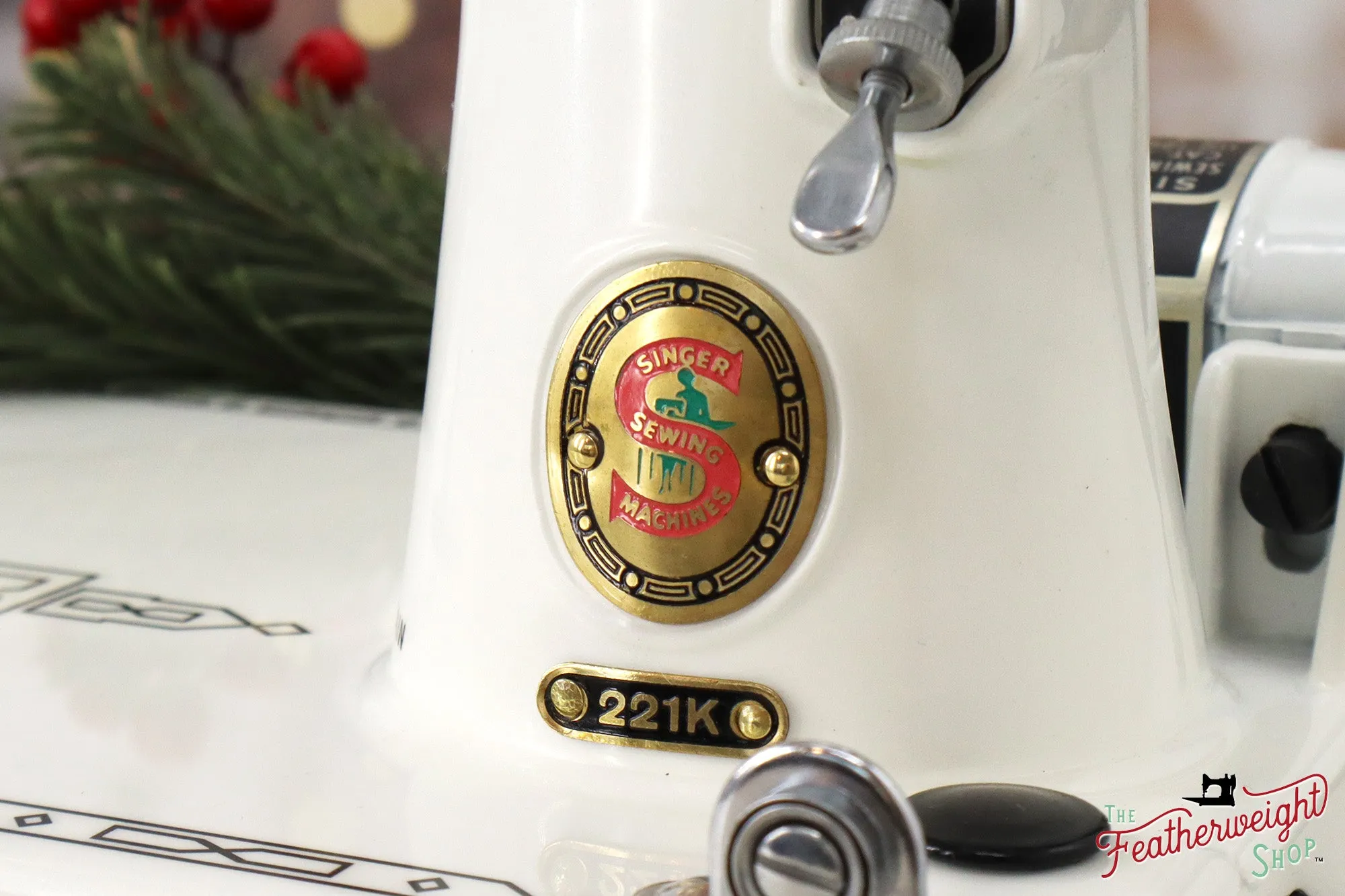 Singer Featherweight 221K, Red 'S', ES2448** - Fully Restored in White