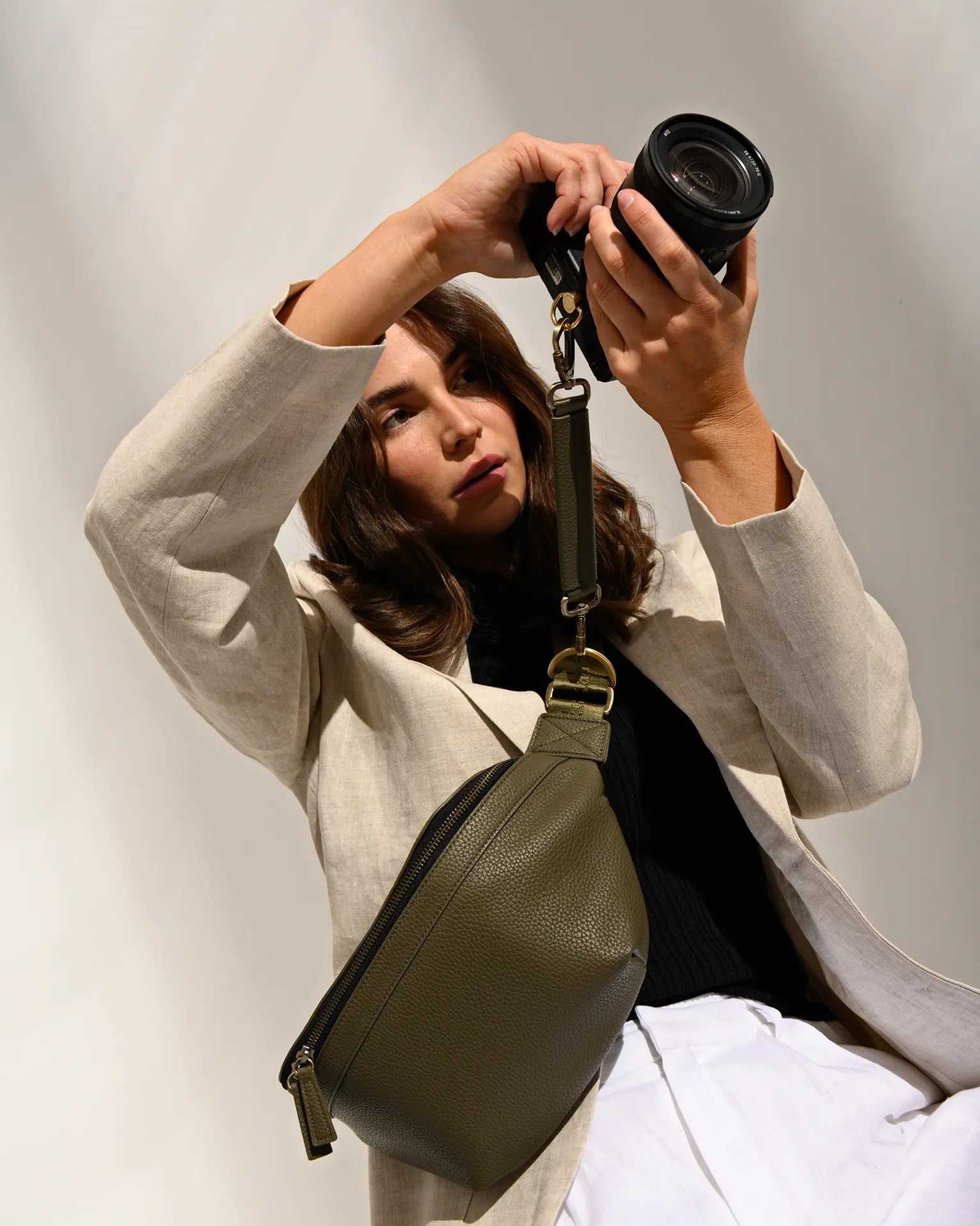 The Versa Camera Crossbody